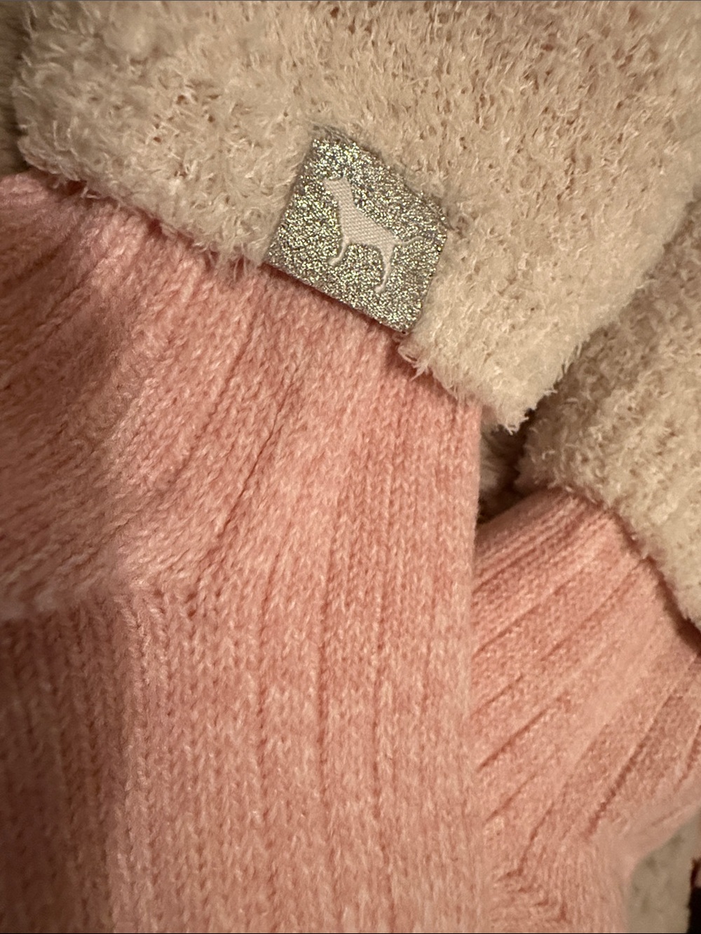 NWOT PINK Victoria's Secret Plush Crew Socks with hearts and dog logo at cuff.